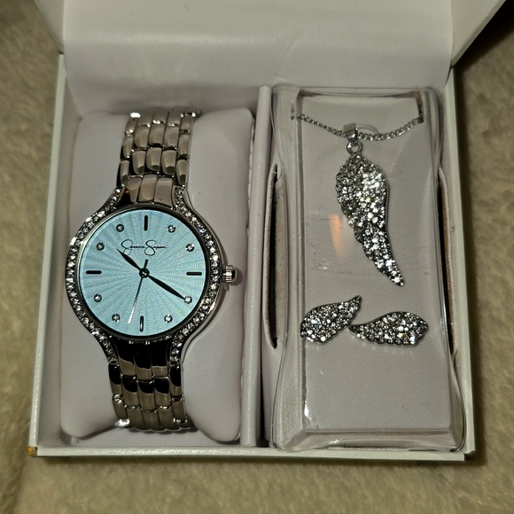 Jessica Simpson jewelry set - Picture 1 of 3